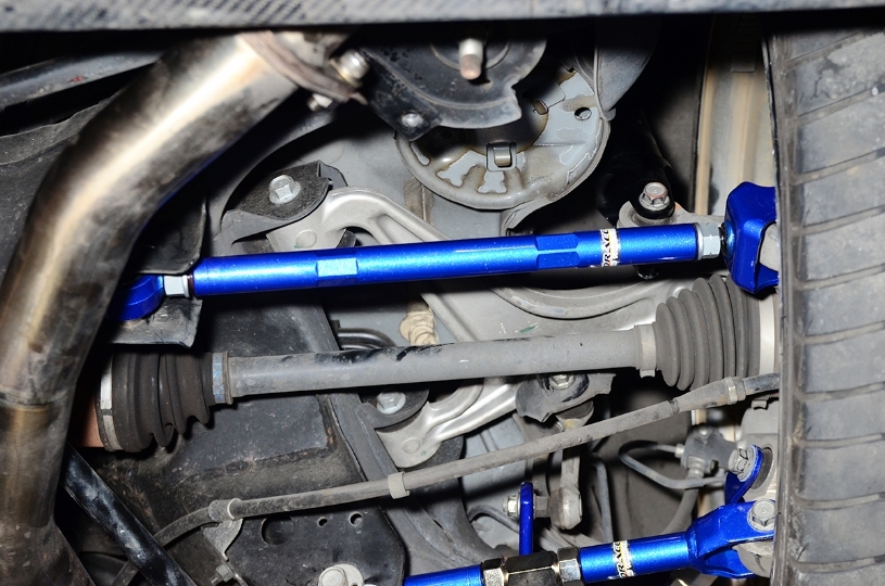 Hardrace Adjustable Rear Lower Arms – Nissan 370Z (Pillowball ...